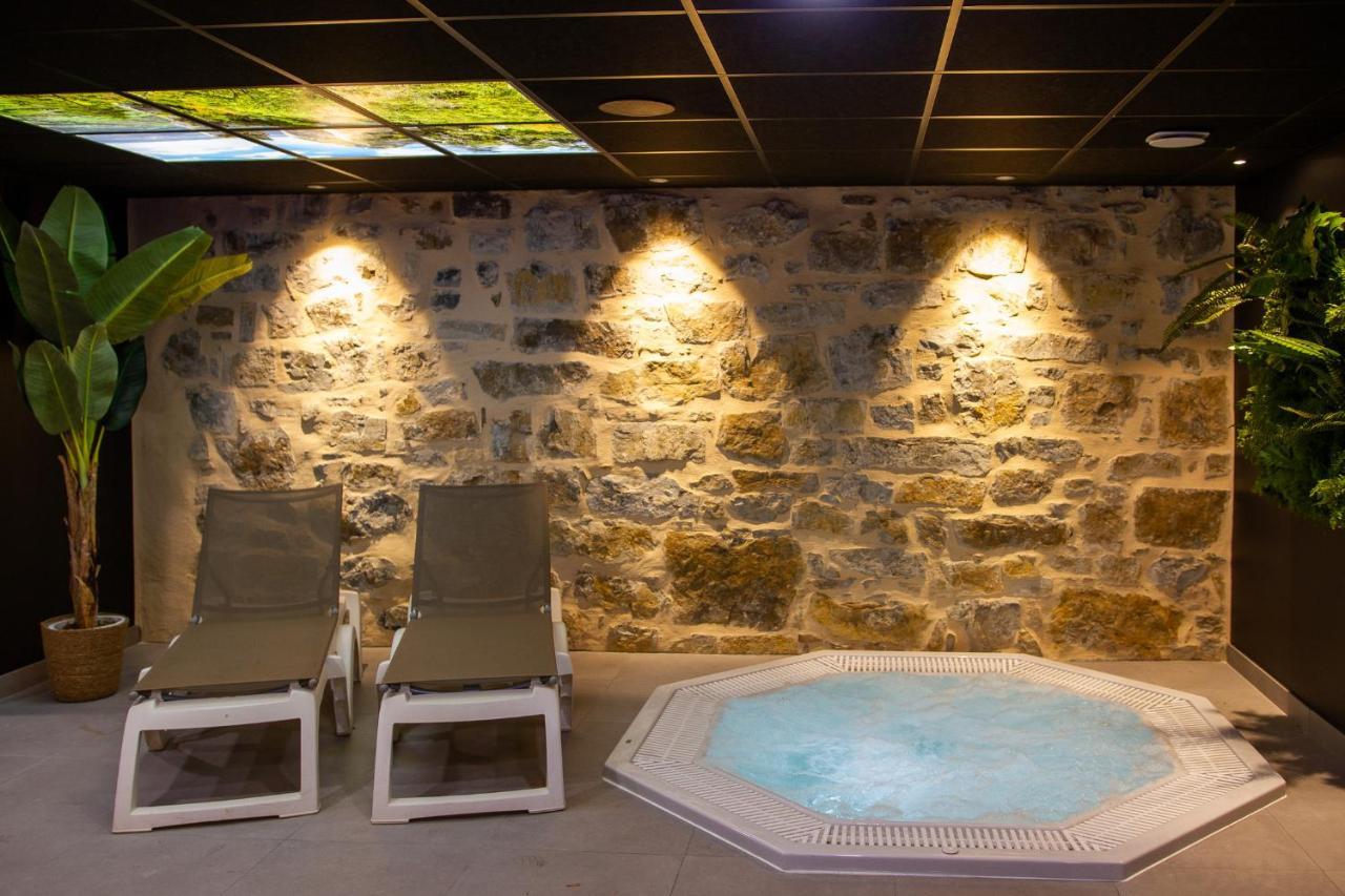 Camping Rcn Val De Cantobre Eksteriør billede